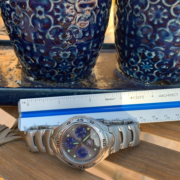 Fossil BLUE Silver Tone Water Resistant BQ-9093 Unisex Watch - Picture 6 of 9